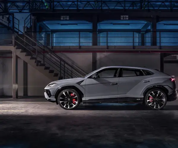 Lamborghini Urus S zijaanzicht 